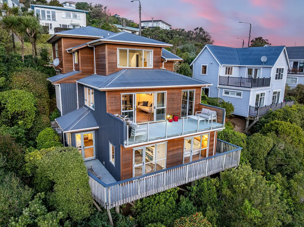Photos of 135 Pembroke Road