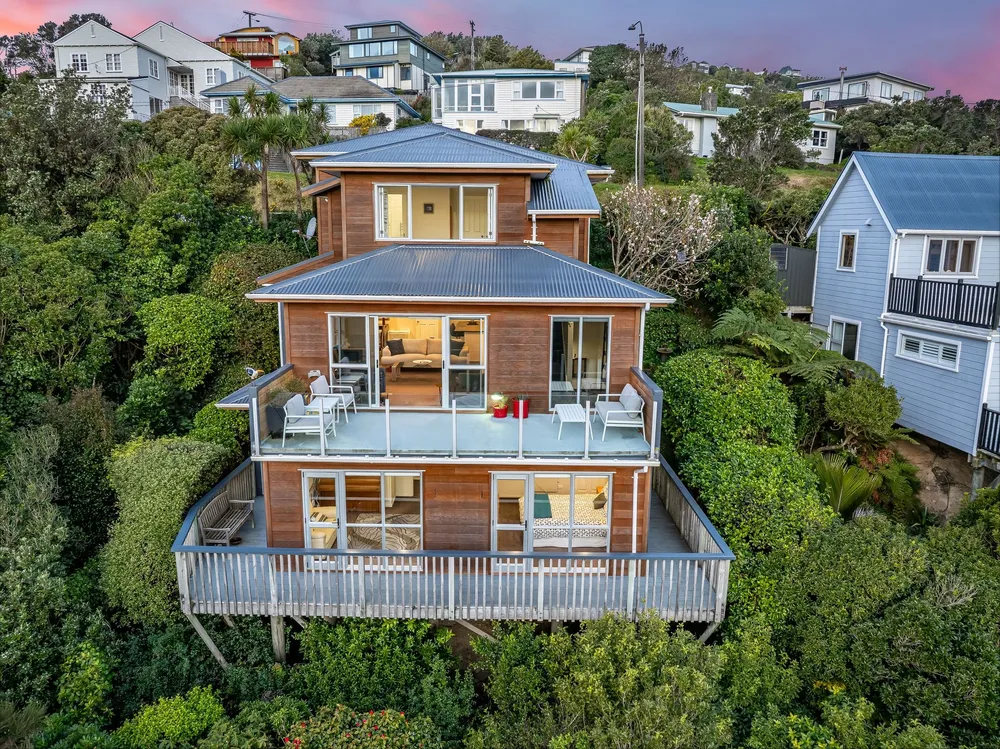 Photos of 135 Pembroke Road