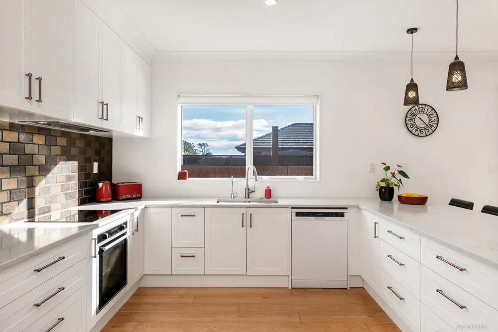 Photos of 20 Kauri Drive