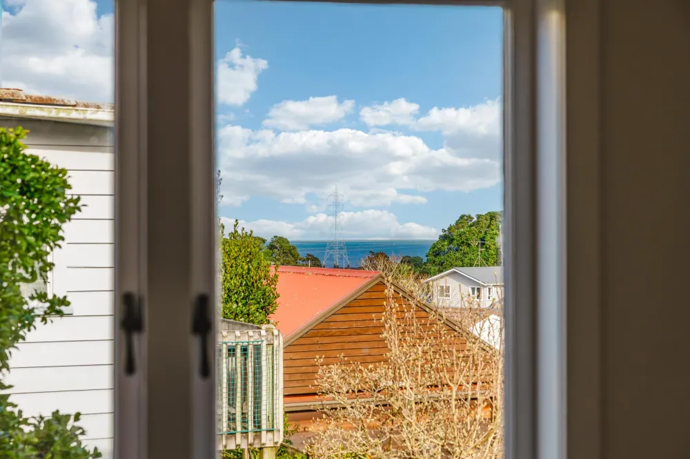 Photos of 34 Quadrant Road