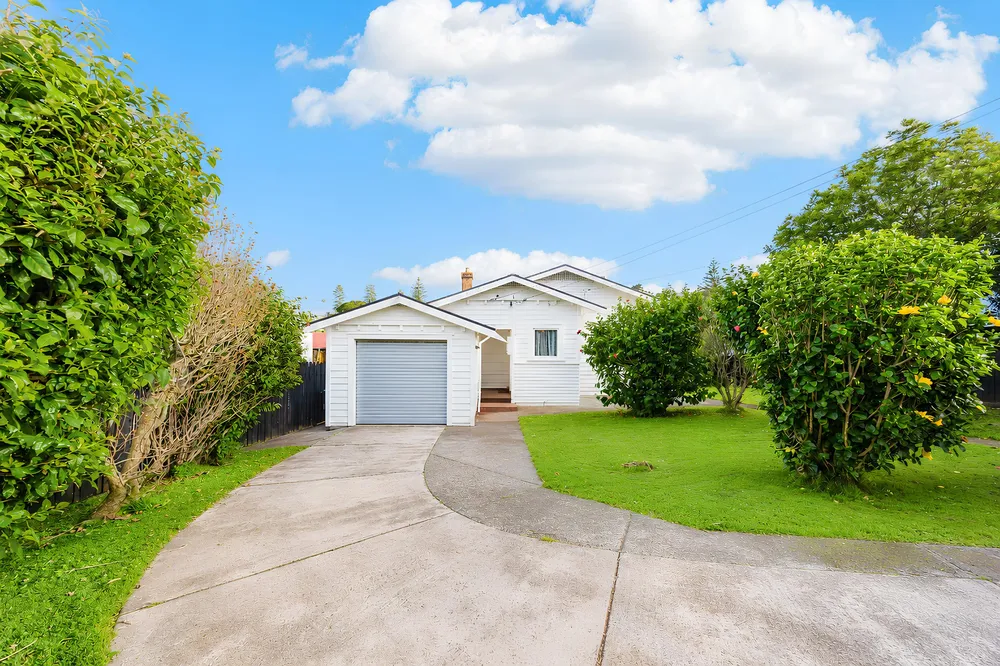 Photos of 34 Quadrant Road