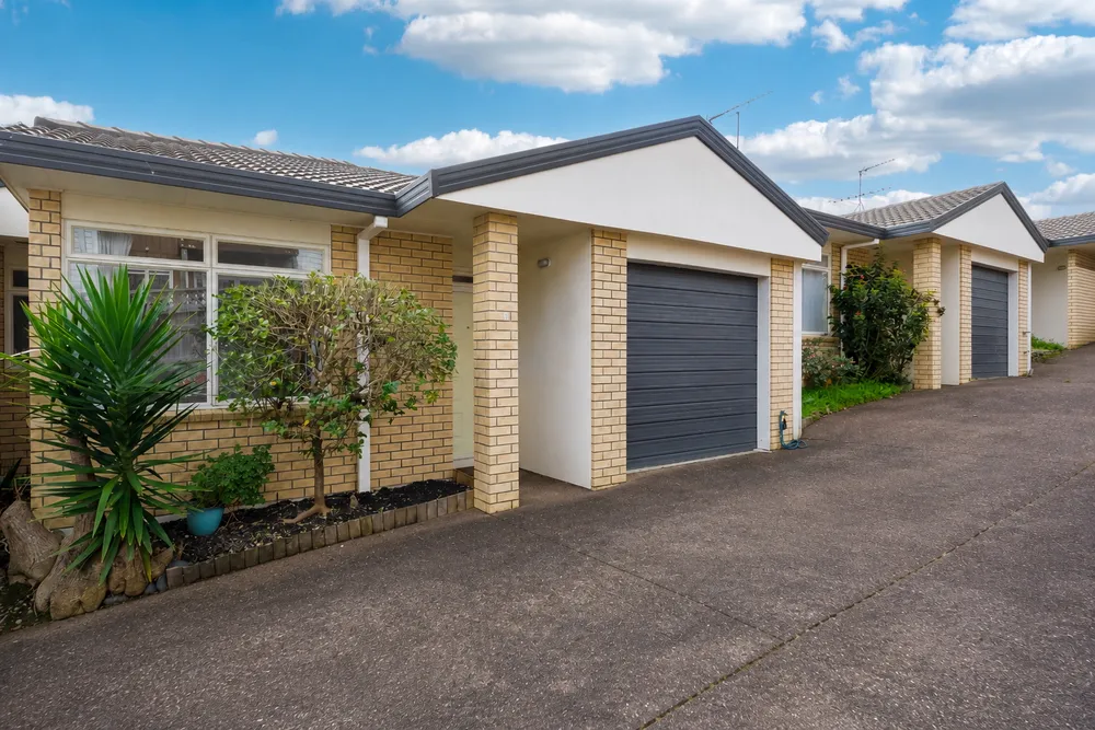 Photos of 4/1 Gleanor Avenue