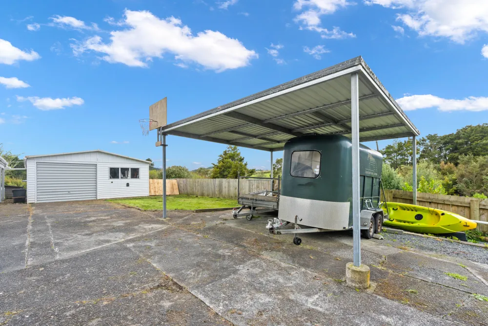 Photos of 558 Mangapai Road