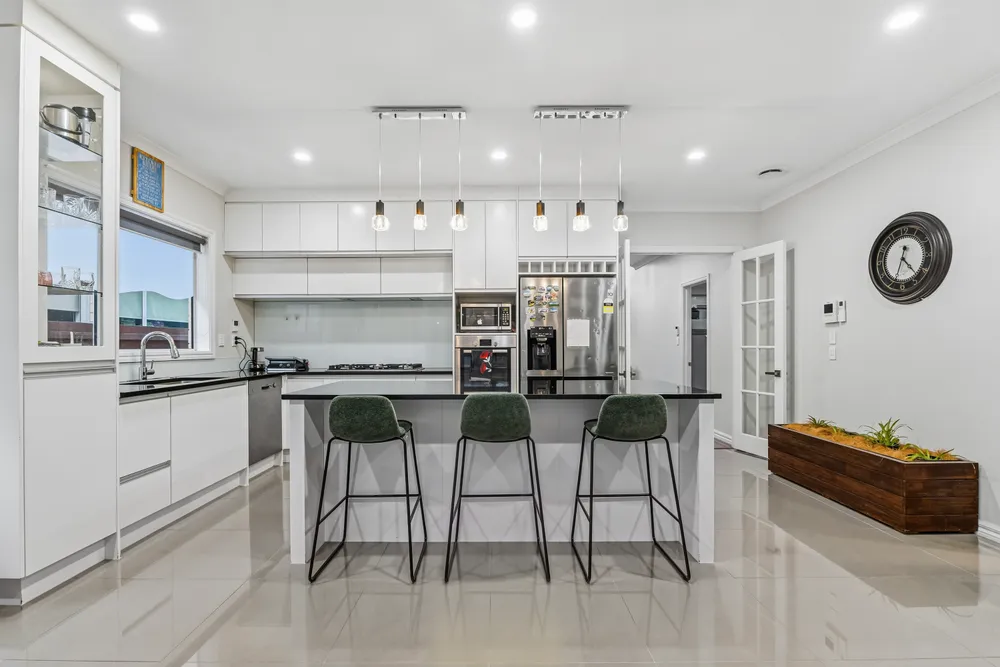 Photos of 19 Kira Road