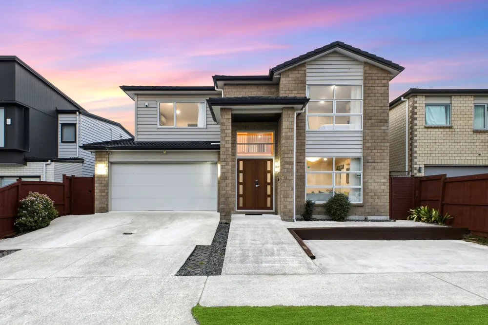 Photos of 19 Kira Road