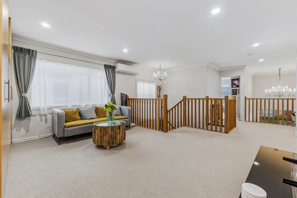 Photos of 19 Kira Road