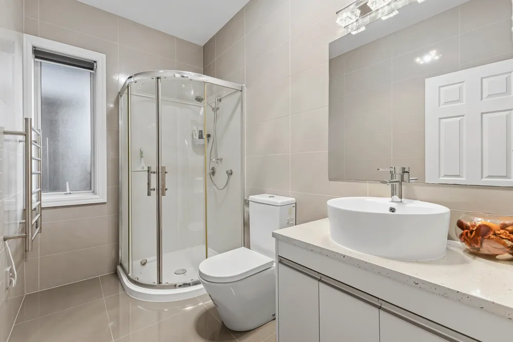 Photos of 19 Kira Road