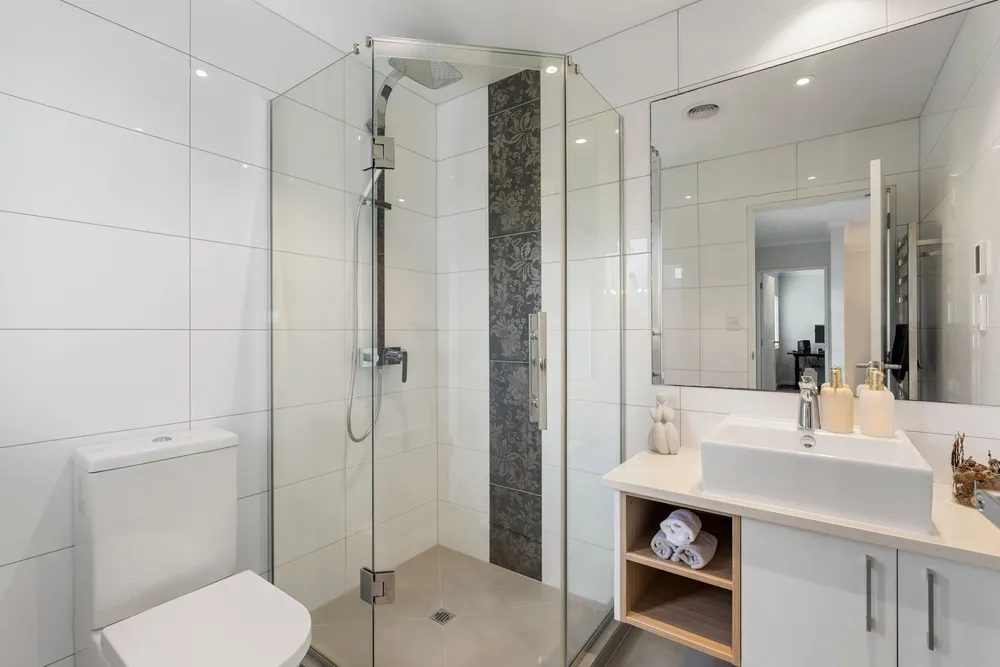 Photos of 28 Esperance Road