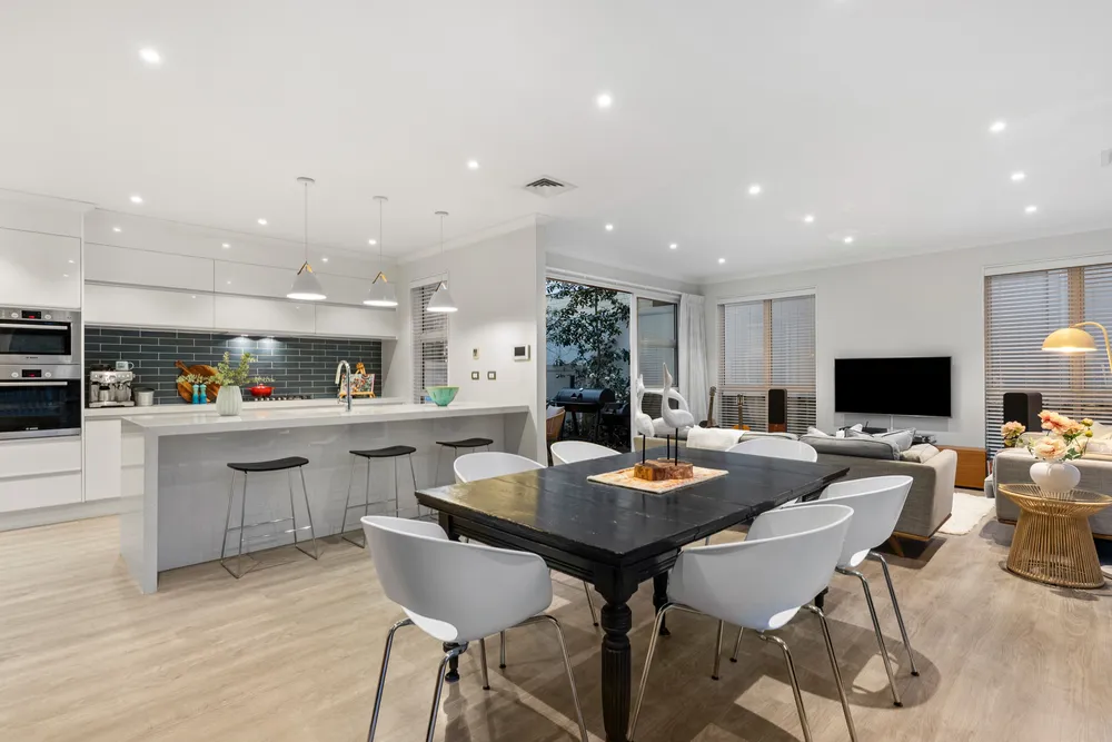 Photos of 28 Esperance Road