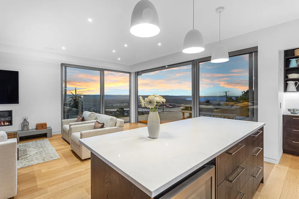 Photos of 330 Mt Pleasant Road
