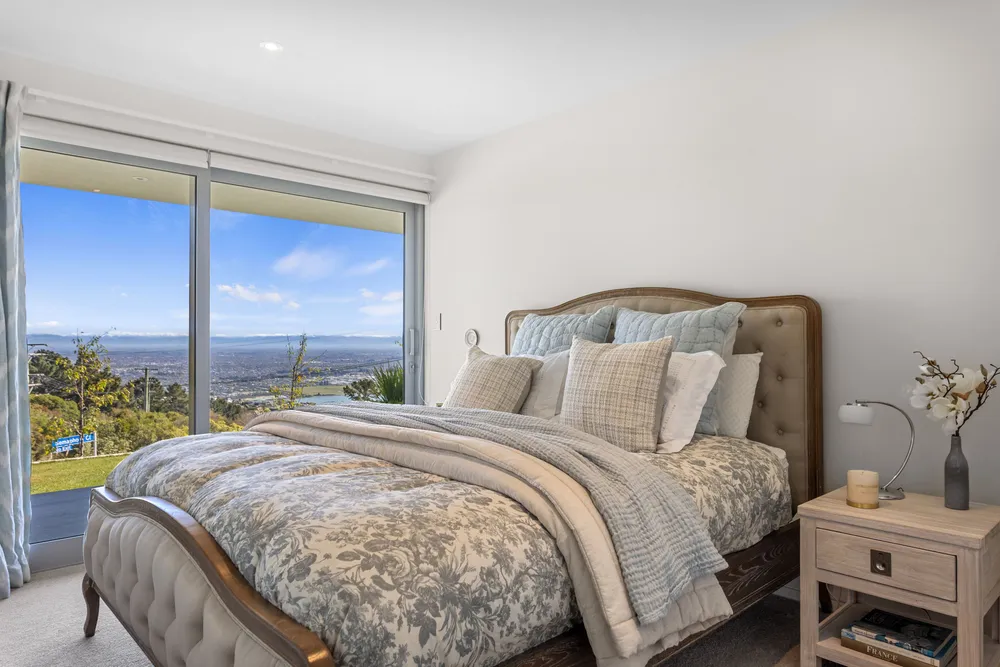 Photos of 330 Mt Pleasant Road