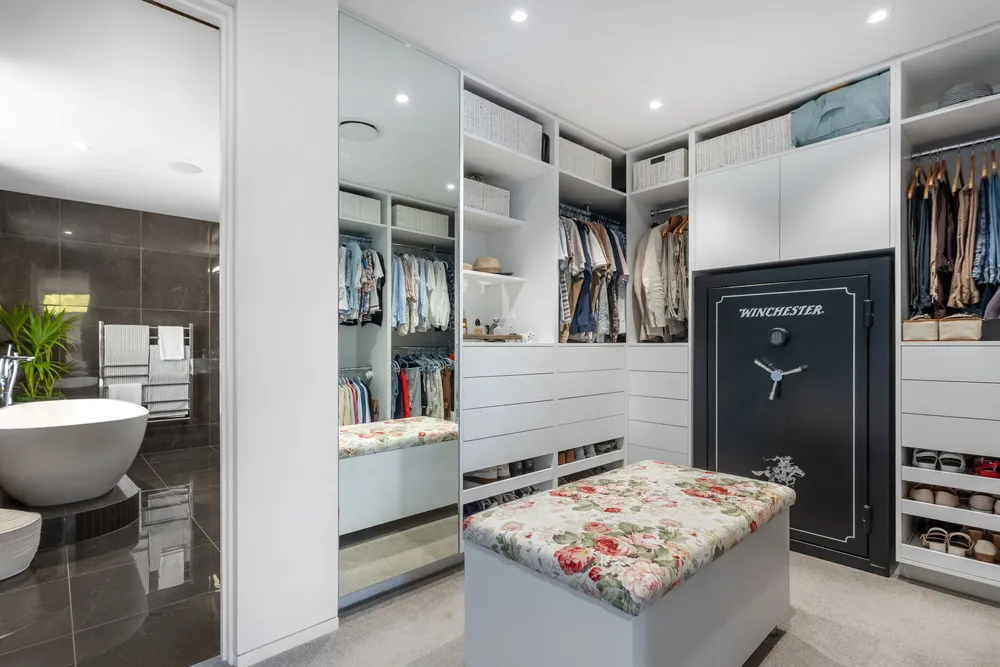 Photos of 330 Mt Pleasant Road