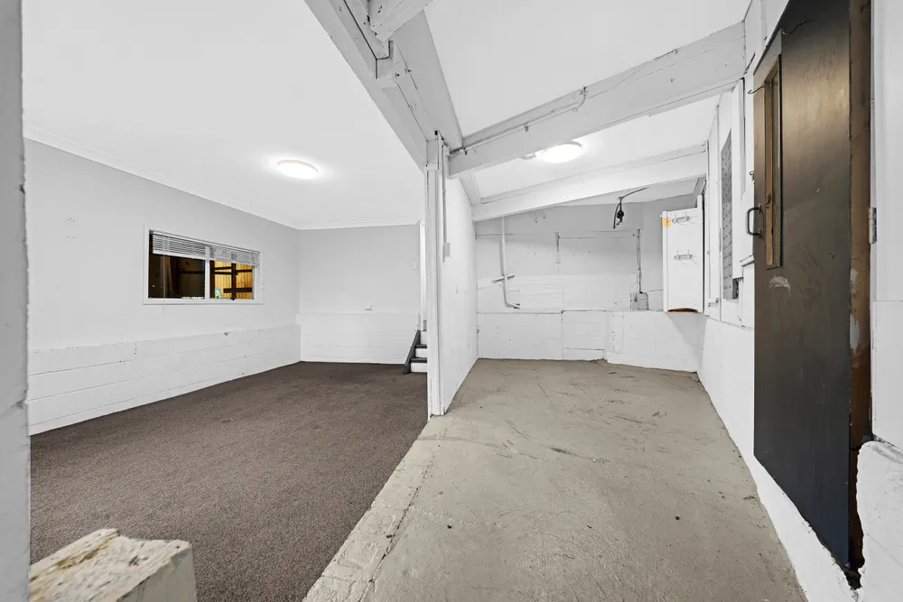 Photos of 39 Gallony Avenue