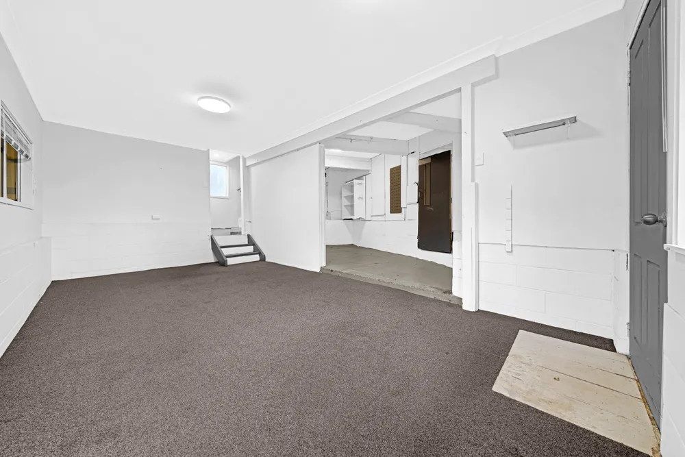 Photos of 39 Gallony Avenue