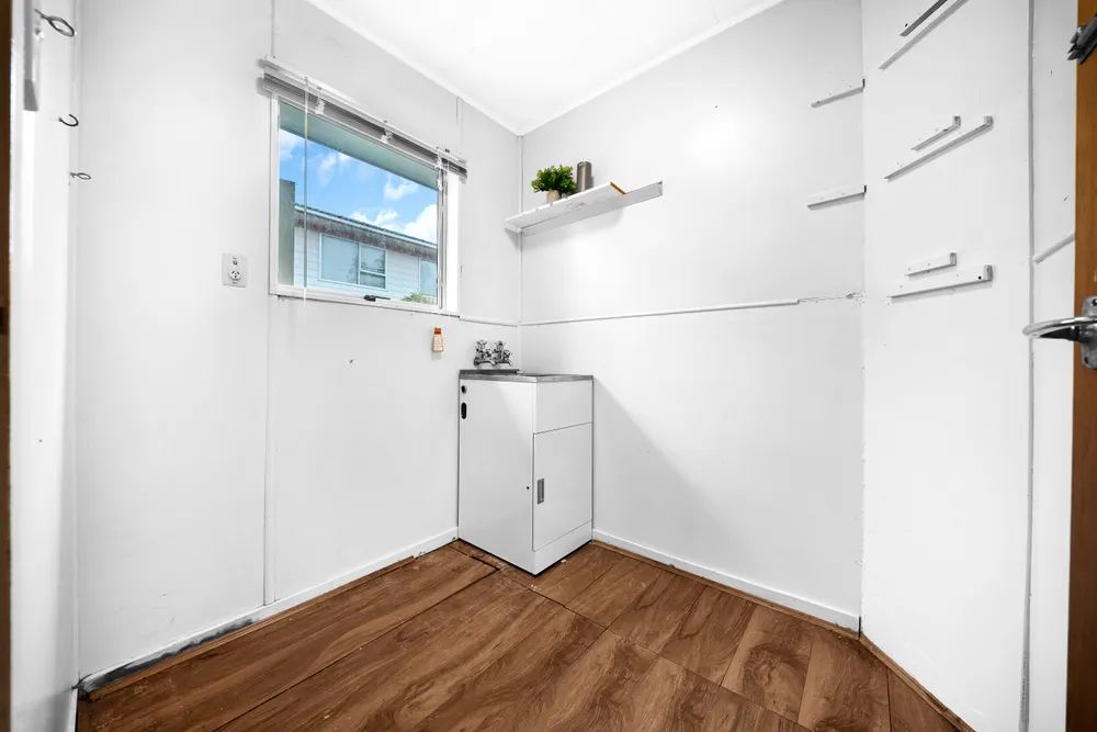 Photos of 39 Gallony Avenue