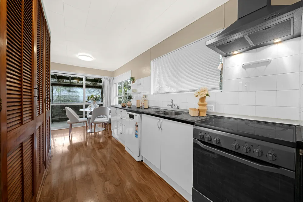 Photos of 39 Gallony Avenue