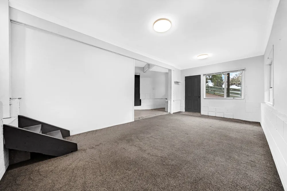 Photos of 39 Gallony Avenue