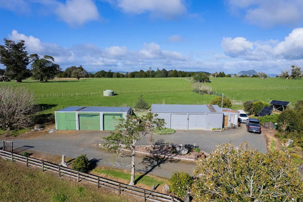 Photos of 43 Waiariki Road