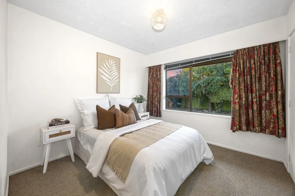 Photos of 178 Highsted Road