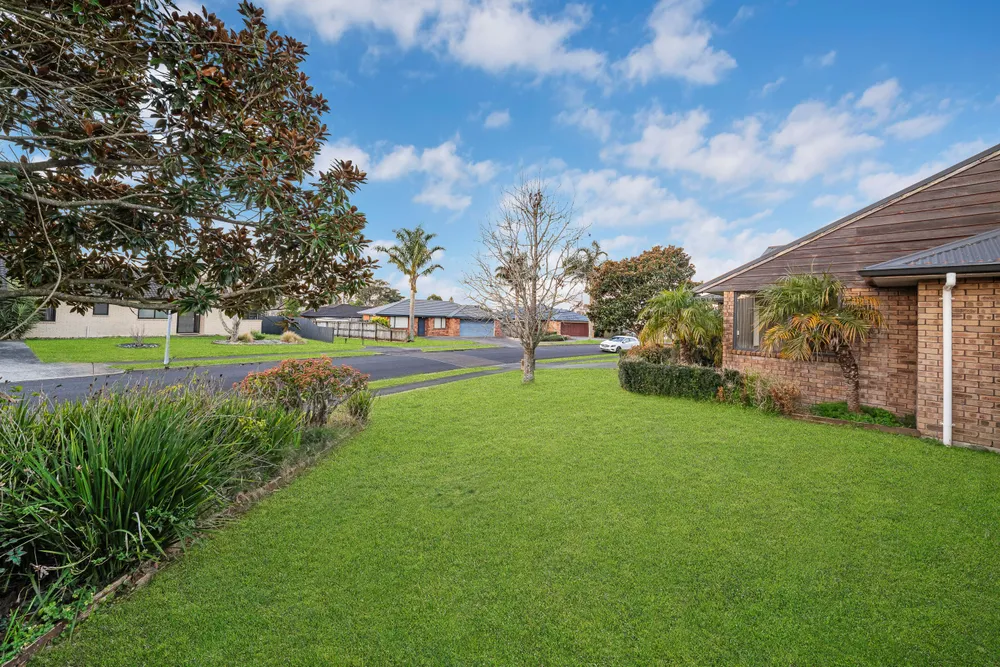 Photos of 17 Greig Place