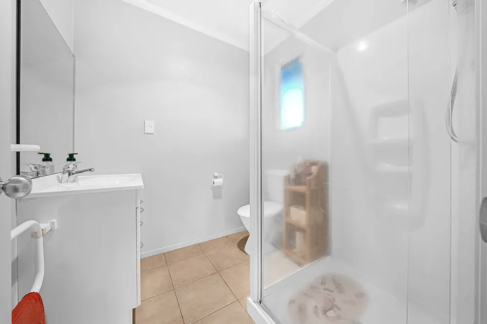 Photos of 17 Greig Place