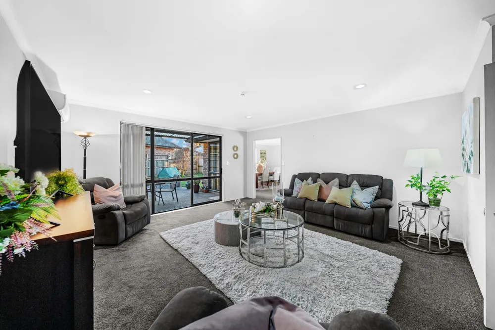 Photos of 17 Greig Place