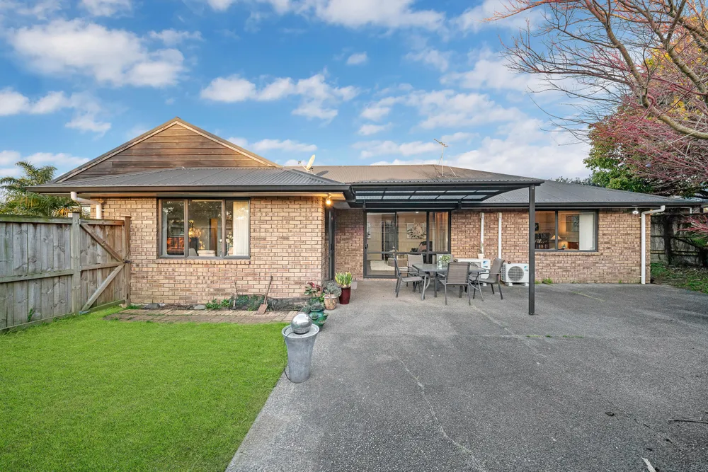 Photos of 17 Greig Place