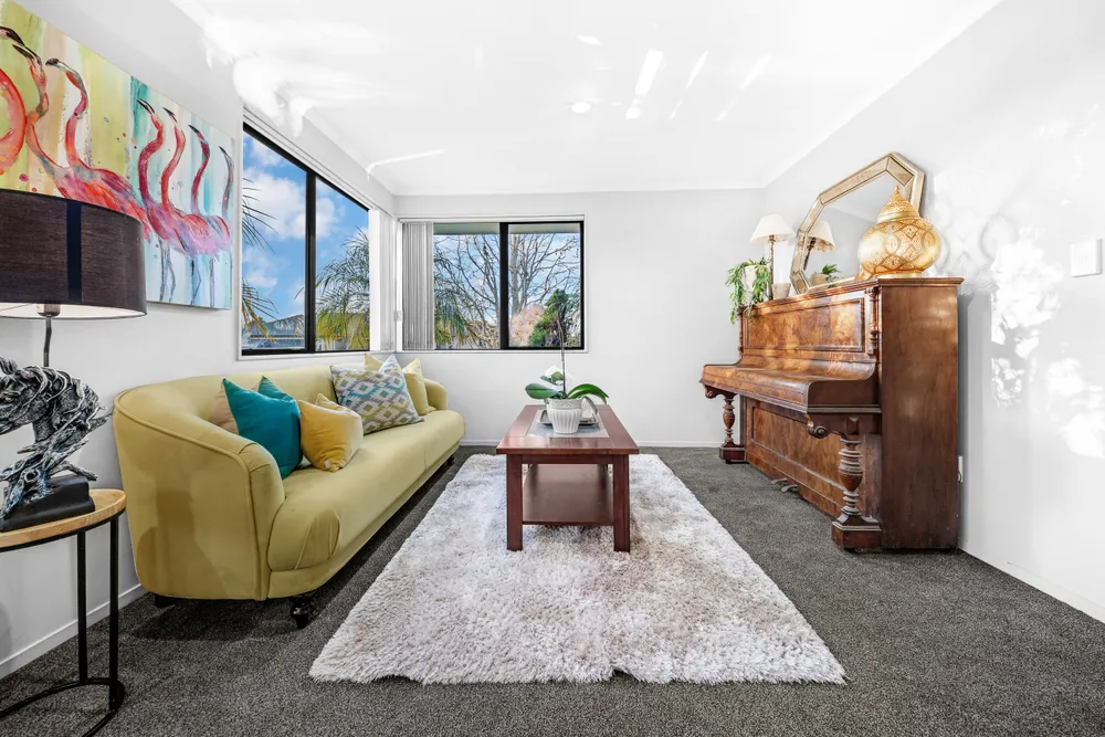 Photos of 17 Greig Place