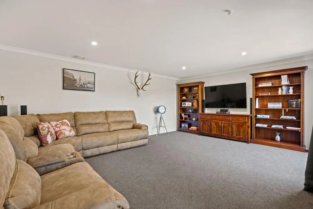 Photos of 68 Addingtons Road