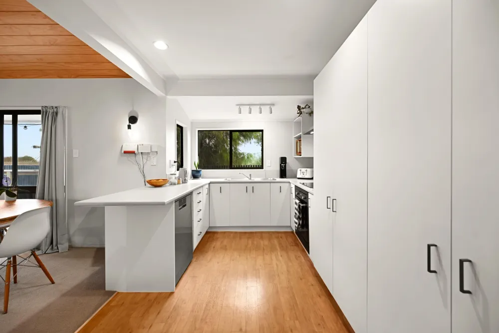 Photos of 135C Mahoe Street