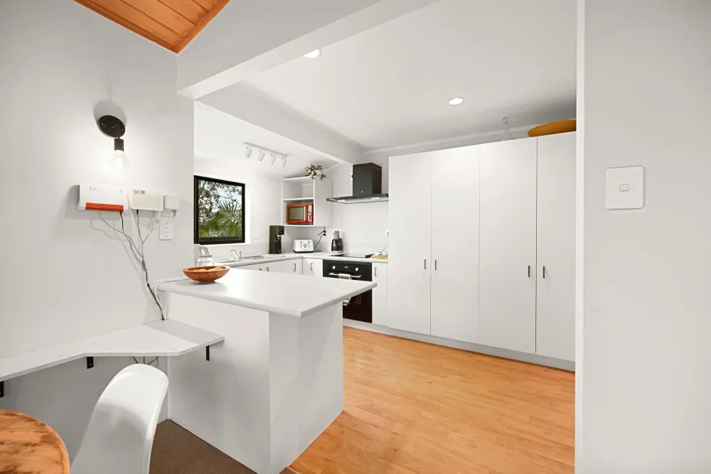 Photos of 135C Mahoe Street