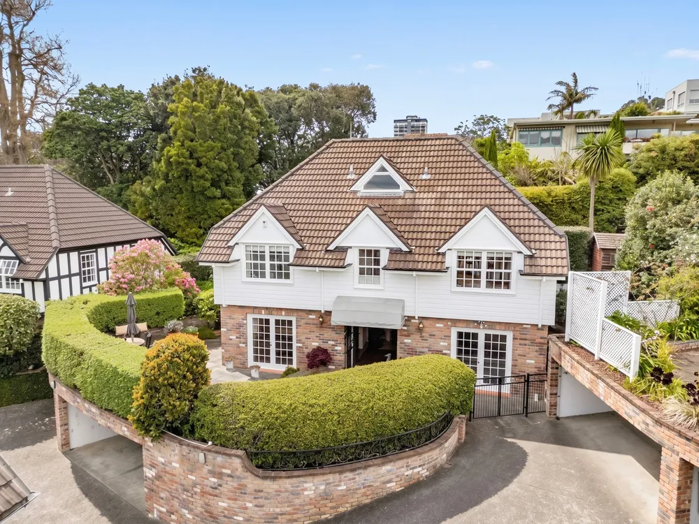 Photos of 4A/59 Victoria Avenue
