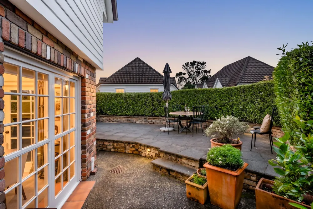 Photos of 4A/59 Victoria Avenue