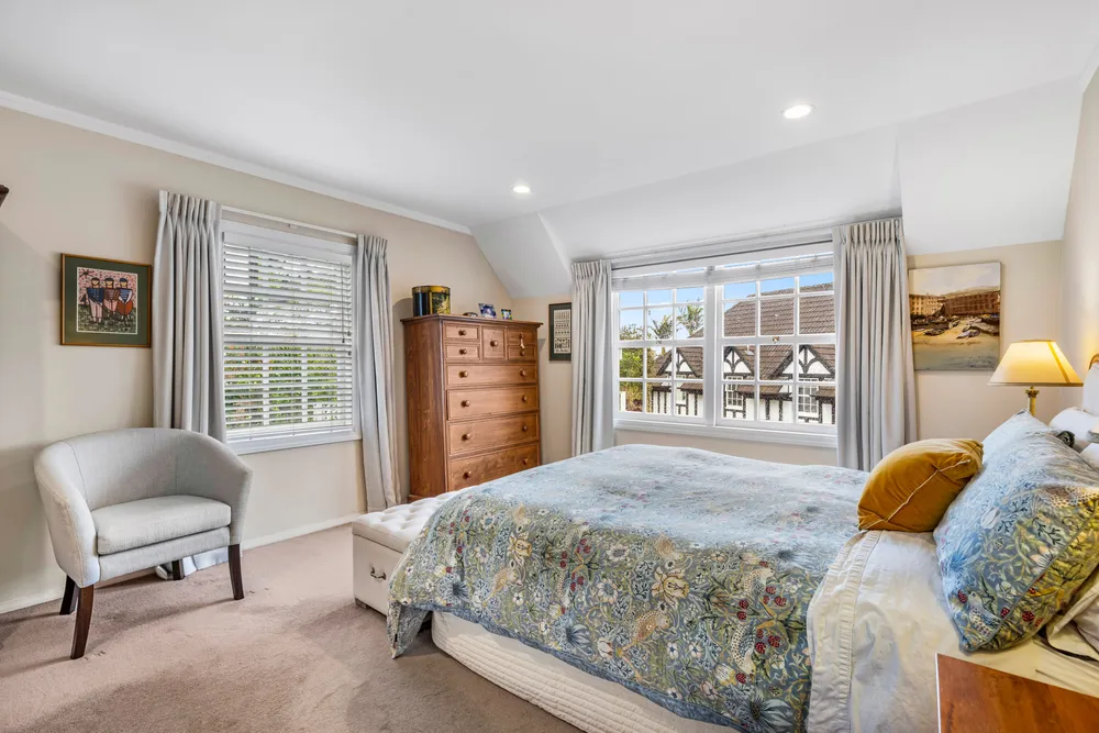 Photos of 4A/59 Victoria Avenue