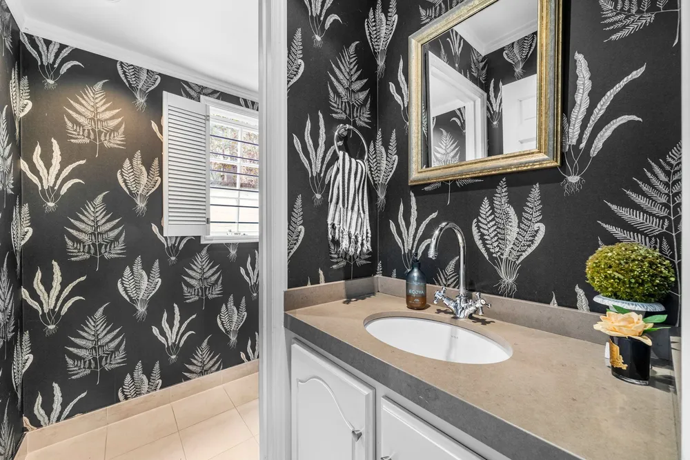 Photos of 4A/59 Victoria Avenue
