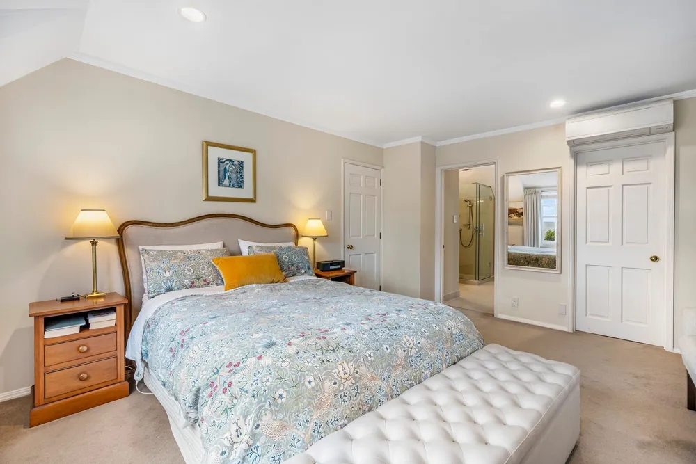 Photos of 4A/59 Victoria Avenue