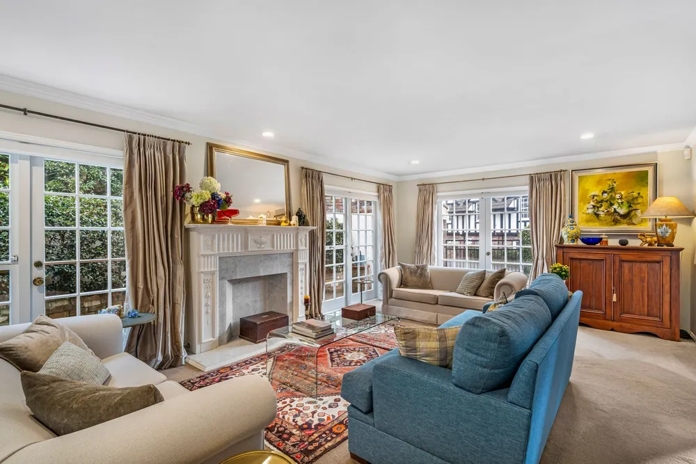 Photos of 4A/59 Victoria Avenue
