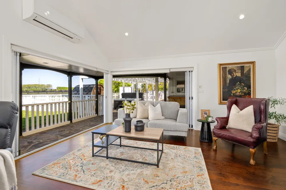 Photos of 91A Discombe Road
