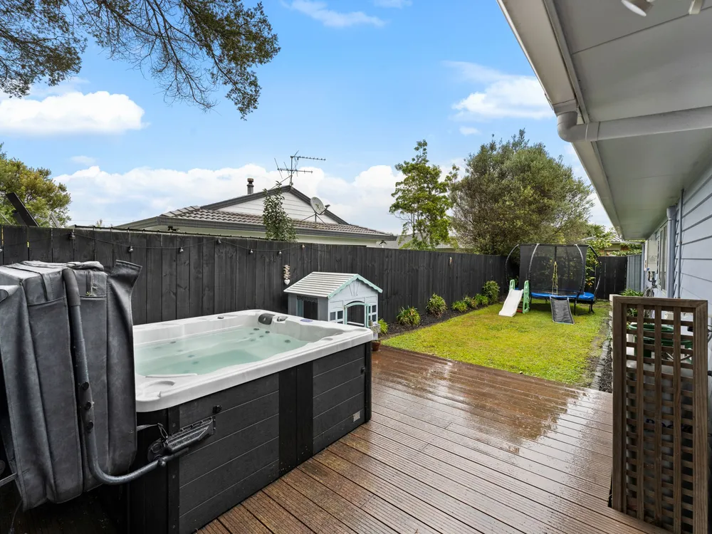 Photos of 55A Fernaig Street