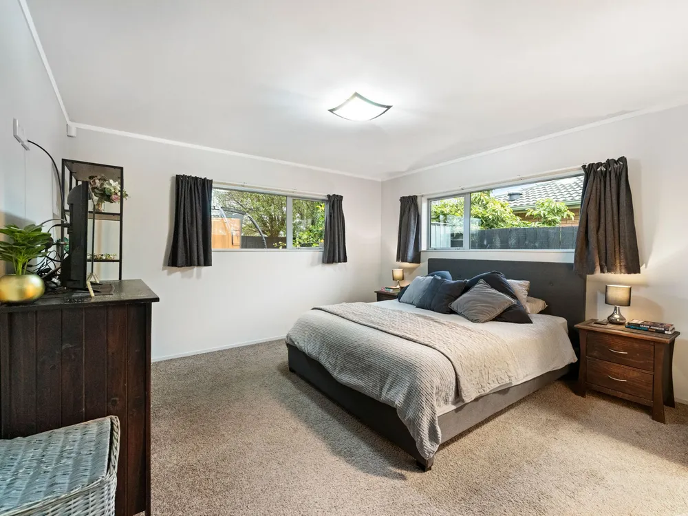 Photos of 55A Fernaig Street