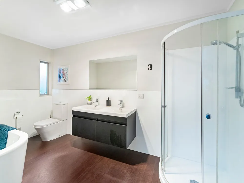 Photos of 55A Fernaig Street