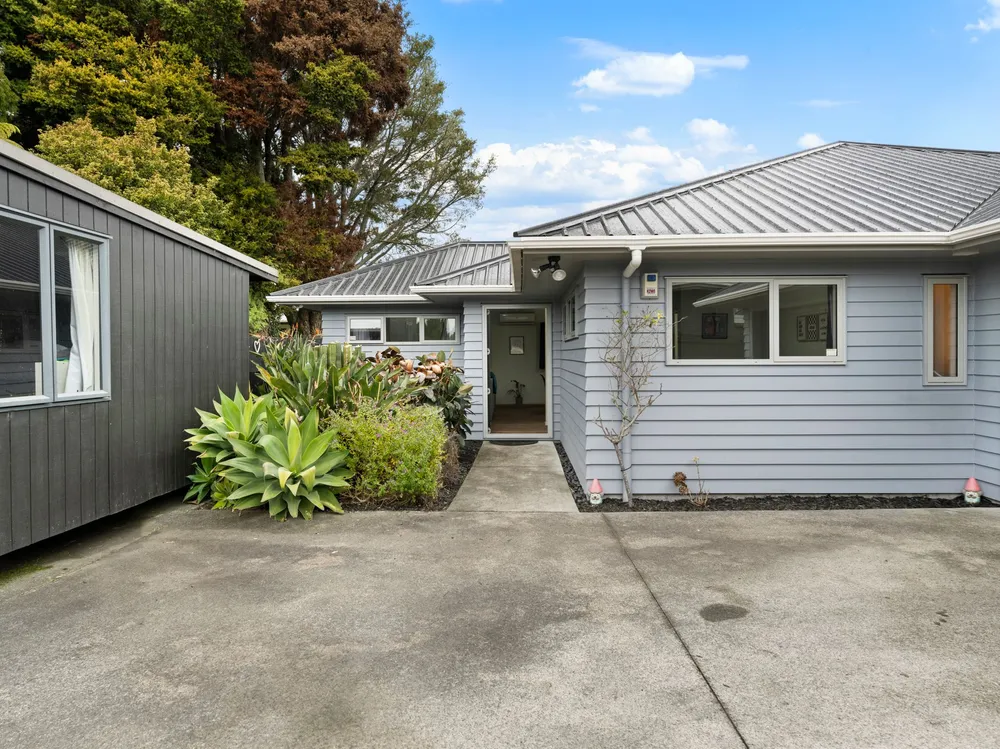 Photos of 55A Fernaig Street