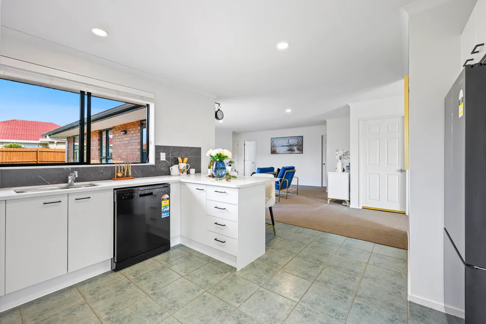 Photos of 545 Chapel Road