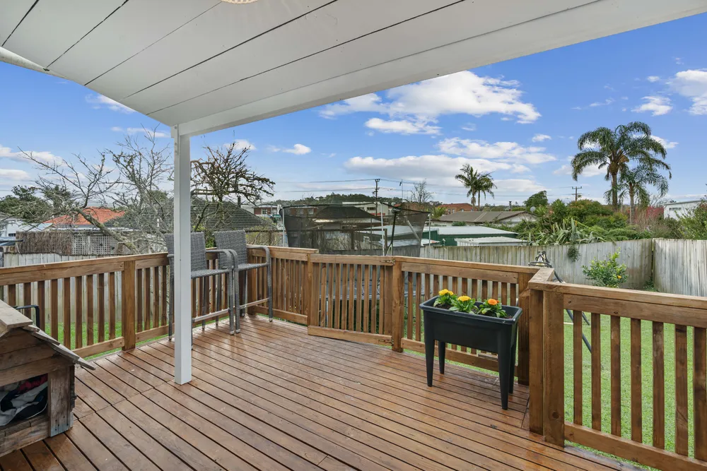 Photos of 8A Parrs Cross Road