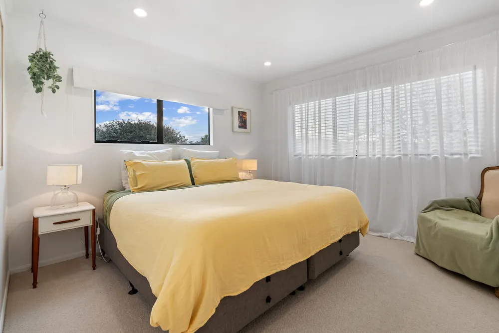 Photos of 8A Parrs Cross Road