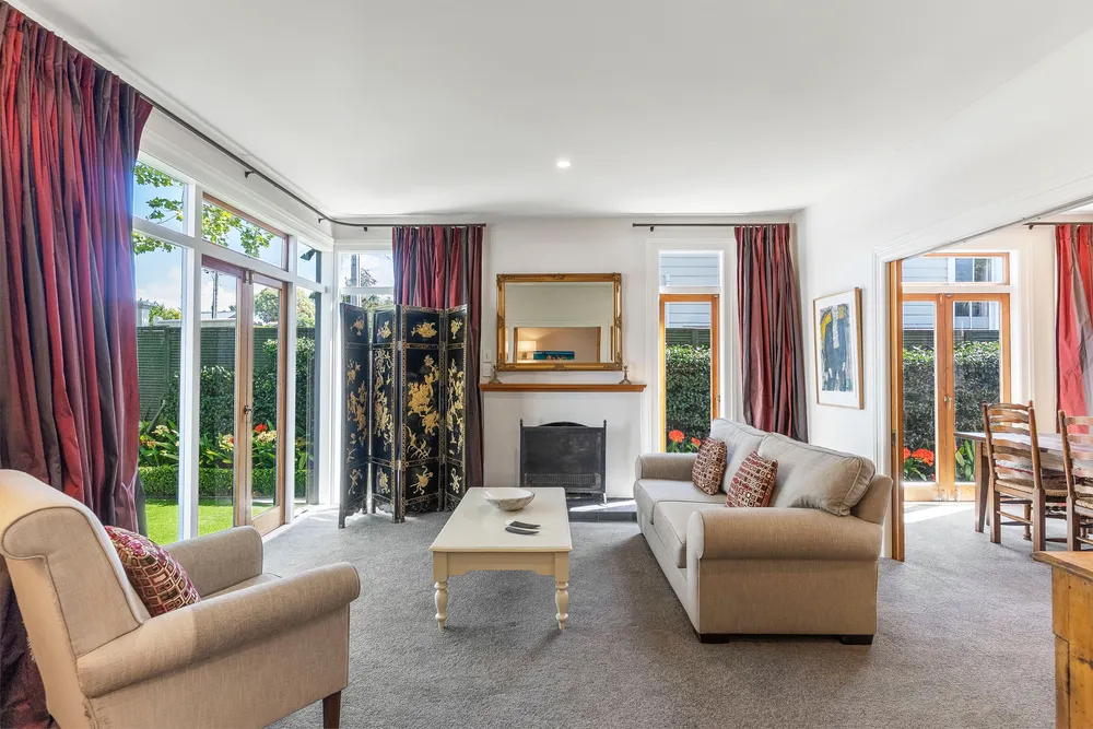 Photos of 1 Lillington Road