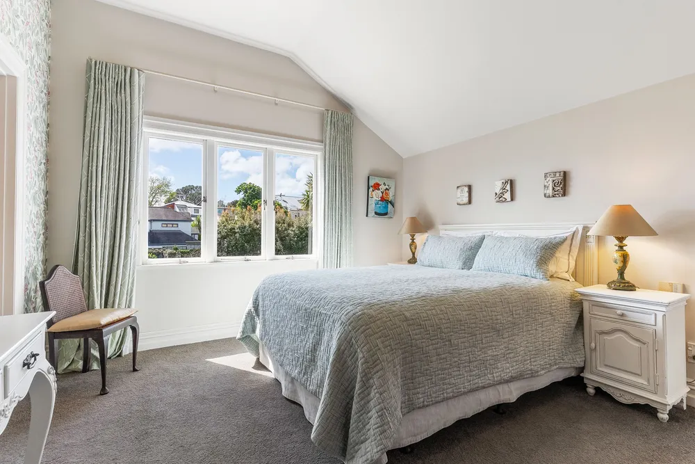 Photos of 1 Lillington Road