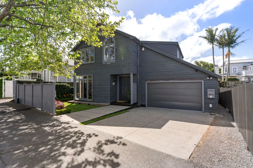 Photos of 1 Lillington Road