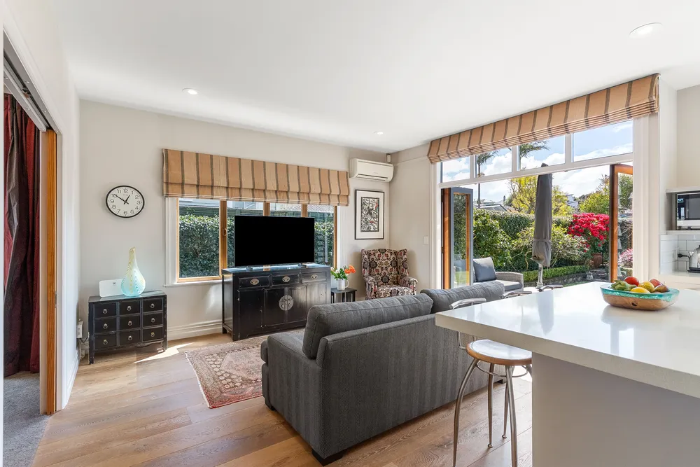 Photos of 1 Lillington Road