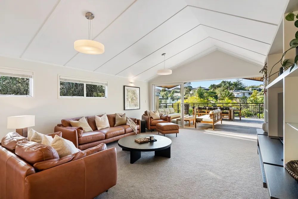 Photos of 83 Tarawera Terrace